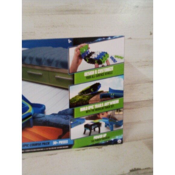 Power Tread All Surface Vehicle 1000 Plus Courses 30 Pieces Toy New In Package - Picture 13 of 13